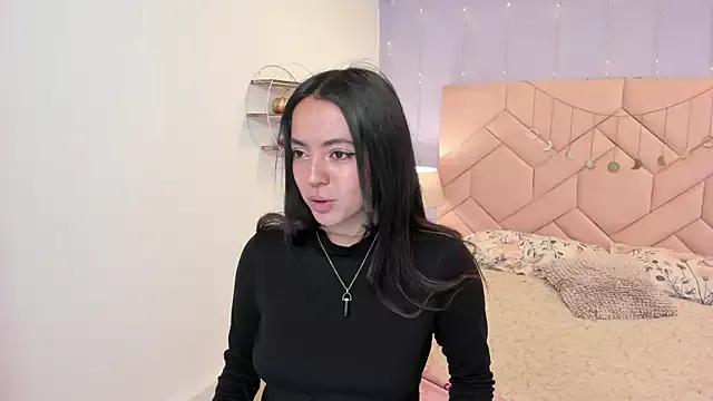 Lara_Rouss_ from StripChat is Freechat