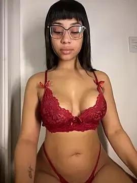 Photos of LaraCastro559 from StripChat is Freechat