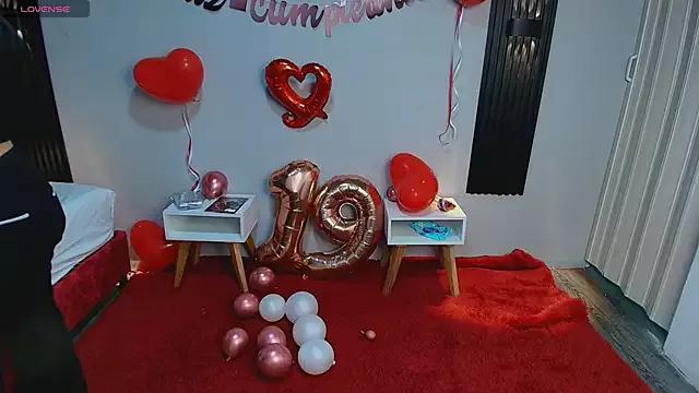 LaritaVelvet from StripChat is Freechat
