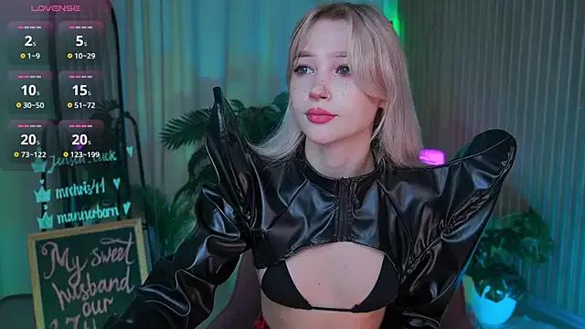 Customizable and immersive - Activate your taste buds and check-out our delicious choice of bondage cams streams with excited models getting their amazing bodies screwed with their beloved sex toys.