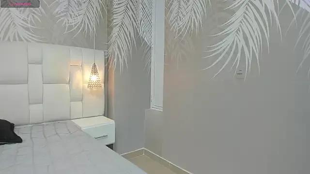 Lesly_sexy4u from StripChat is Freechat