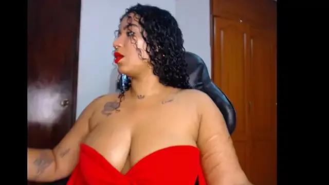 leslycarsson from StripChat is Freechat