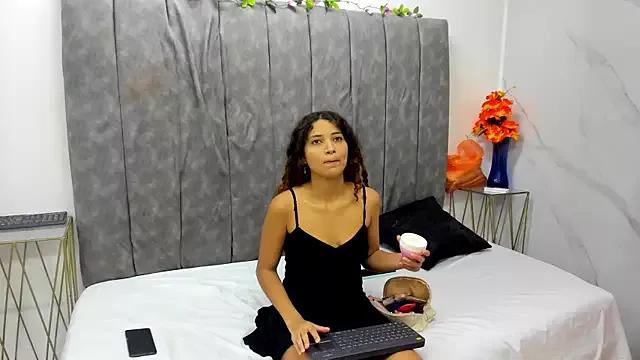 lia78couplesweet from StripChat is Freechat