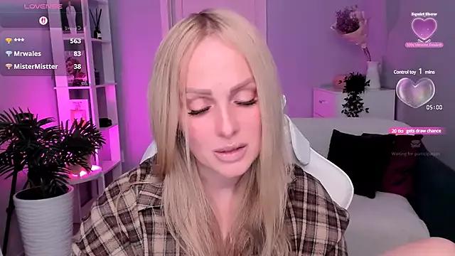 Customizable and immersive - Activate your taste buds and check-out our delicious choice of bondage cams streams with excited models getting their amazing bodies screwed with their beloved sex toys.