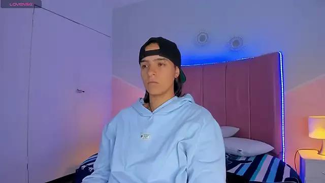 Liiam_smith_ from StripChat is Freechat