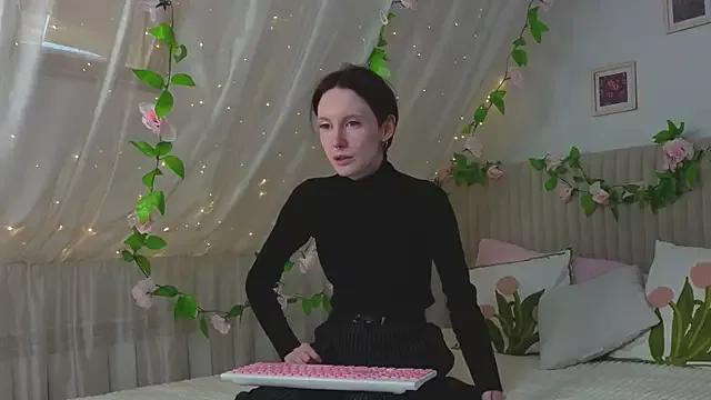 Lil_tits_girls from StripChat is Freechat