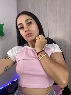 liladiamond_ from StripChat is Freechat