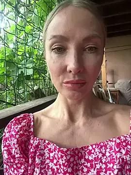 Lilay1 from StripChat is Freechat