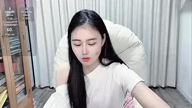 LILI-Baobei from StripChat is Freechat