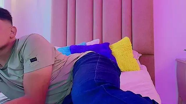 Customizable and immersive - Activate your taste buds and check-out our delicious choice of bondage cams streams with excited models getting their amazing bodies screwed with their beloved sex toys.