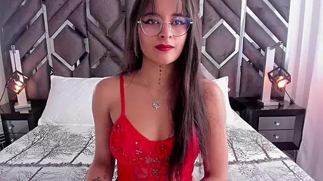 Customizable and immersive - Activate your taste buds and check-out our delicious choice of bondage cams streams with excited models getting their amazing bodies screwed with their beloved sex toys.