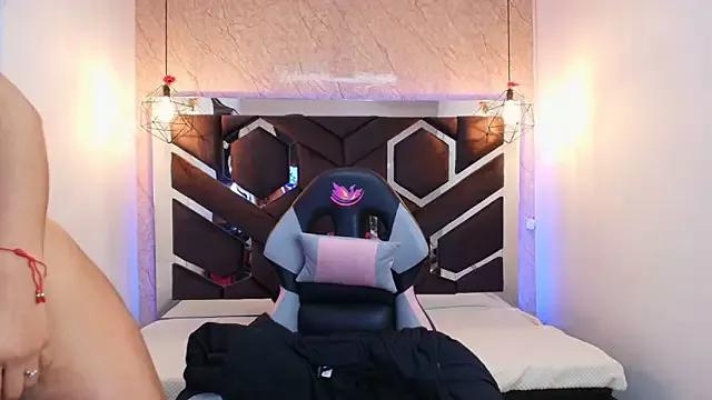 Customizable and immersive - Activate your taste buds and check-out our delicious choice of bondage cams streams with excited models getting their amazing bodies screwed with their beloved sex toys.