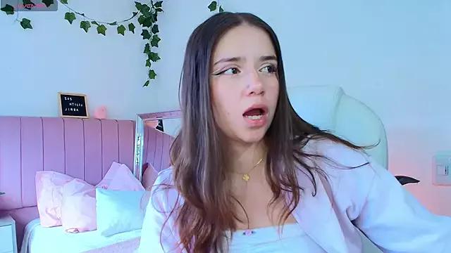 LilithAbril from StripChat is Freechat