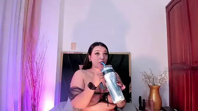 LilithEsme from StripChat is Freechat