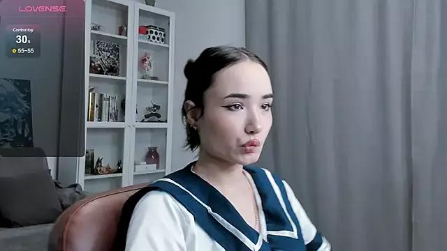 Lillllos from StripChat is Freechat