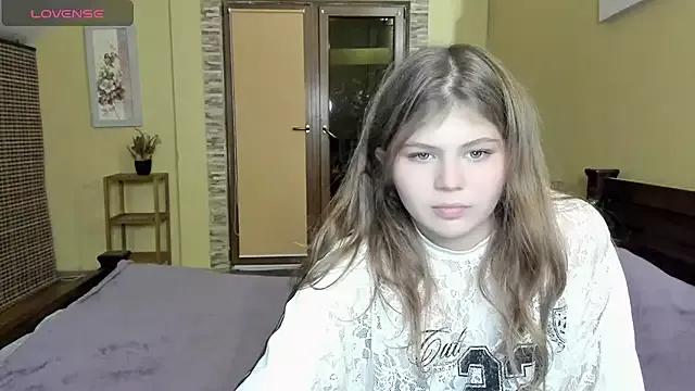 Lilly_Jess from StripChat is Freechat