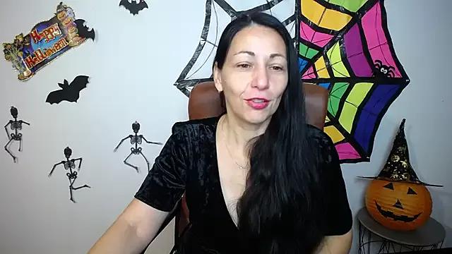LiluGrants from StripChat is Freechat