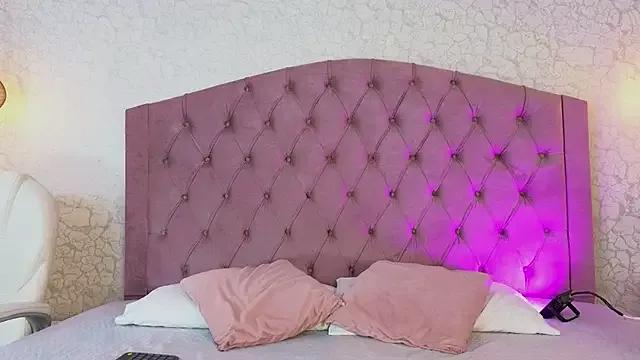 Lily_doll_ from StripChat is Freechat