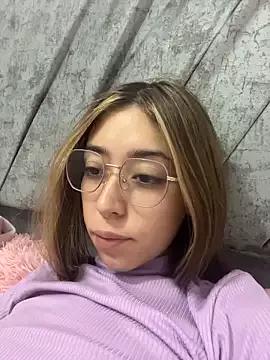 LilyCollinss from StripChat is Freechat