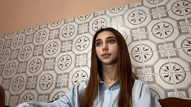 LinaMour from StripChat is Freechat