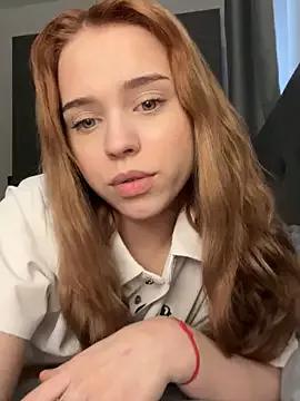 LinaPeachich from StripChat is Freechat