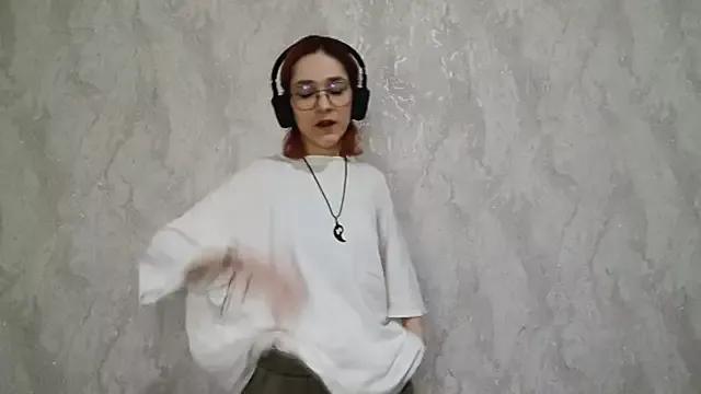 LinaWatter from StripChat is Freechat