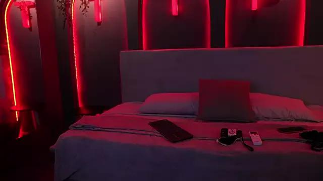 Lisa_roux from StripChat is Freechat