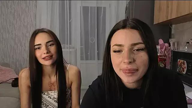 LisaAndDenis from StripChat is Freechat