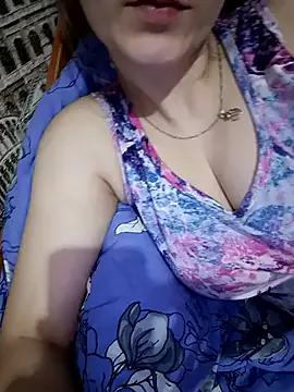 Lissa213 from StripChat is Freechat