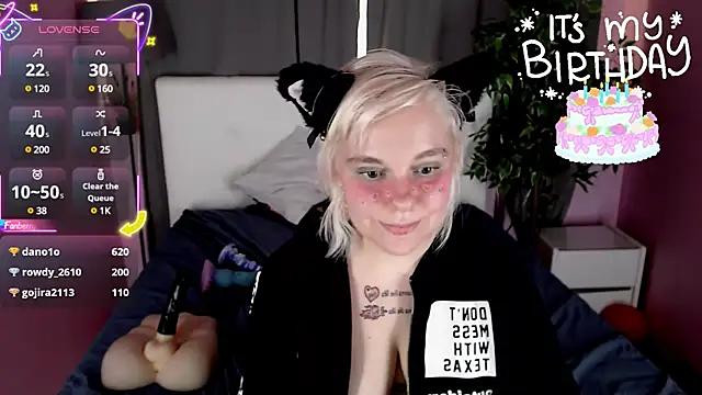 Customizable and immersive - Activate your taste buds and check-out our delicious choice of bondage cams streams with excited models getting their amazing bodies screwed with their beloved sex toys.