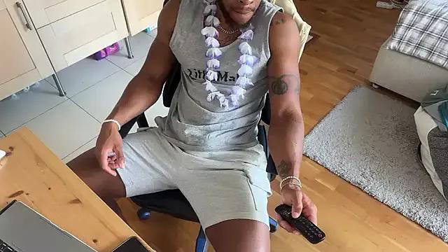 little_maly from StripChat is Freechat