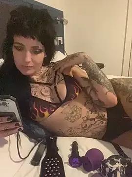Customizable and immersive - Activate your taste buds and check-out our delicious choice of bondage cams streams with excited models getting their amazing bodies screwed with their beloved sex toys.