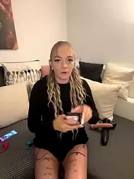 LizzyLush_ from StripChat is Freechat