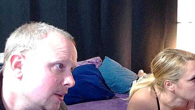 Lola69fleur from StripChat is Freechat