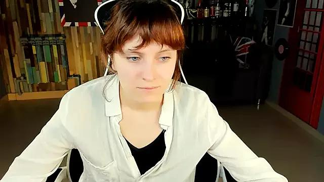 LolaAsmus from StripChat is Freechat