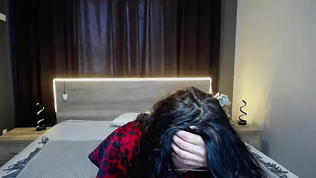 LolaHikls from StripChat