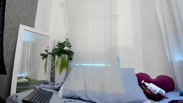LolaJenkinss from StripChat is Freechat