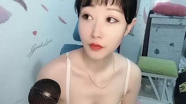 loli-coco- from StripChat