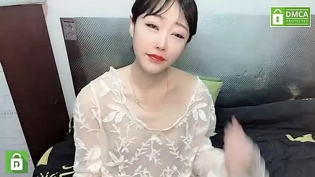 loli-coco- from StripChat