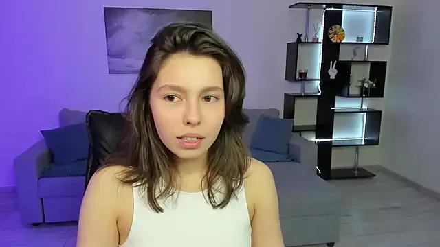 LounaDivine from StripChat is Freechat
