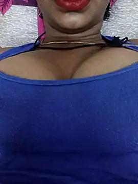 Loveliee from StripChat is Freechat