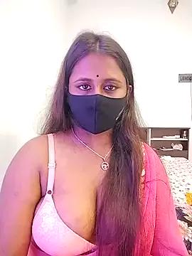 LoveLy-Soneya from StripChat is Freechat