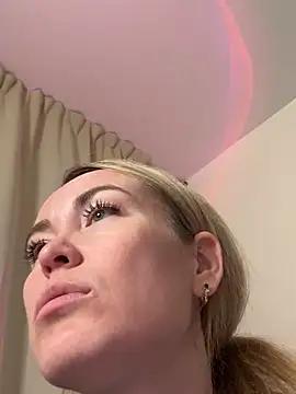 LovenseLush from StripChat is Freechat