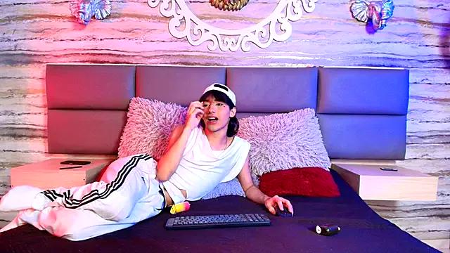 Customizable and immersive - Activate your taste buds and check-out our delicious choice of bondage cams streams with excited models getting their amazing bodies screwed with their beloved sex toys.