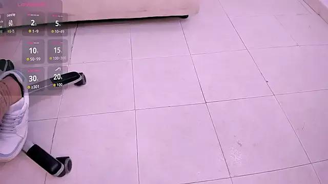 Luci_Rose from StripChat is Freechat