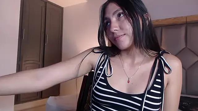 LuciaFuentes from StripChat is Freechat