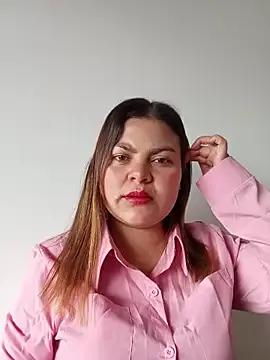 LUCIANA__99 from StripChat is Freechat