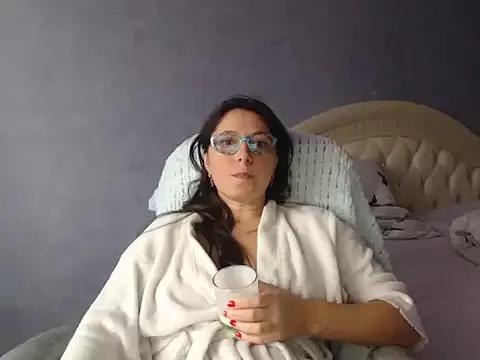 LuckyLisa23 from StripChat is Freechat