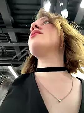 Photos of lucy-joy from StripChat is Freechat