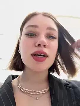 Photos of lucy-joy from StripChat is Freechat